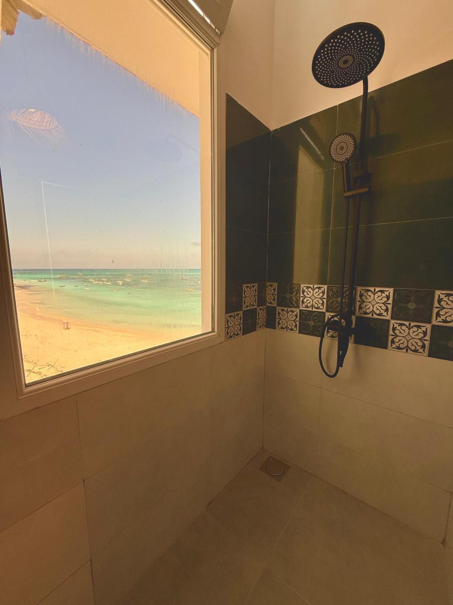 Dhow Beach Boutique Hotel Nungwi Bagian luar foto
