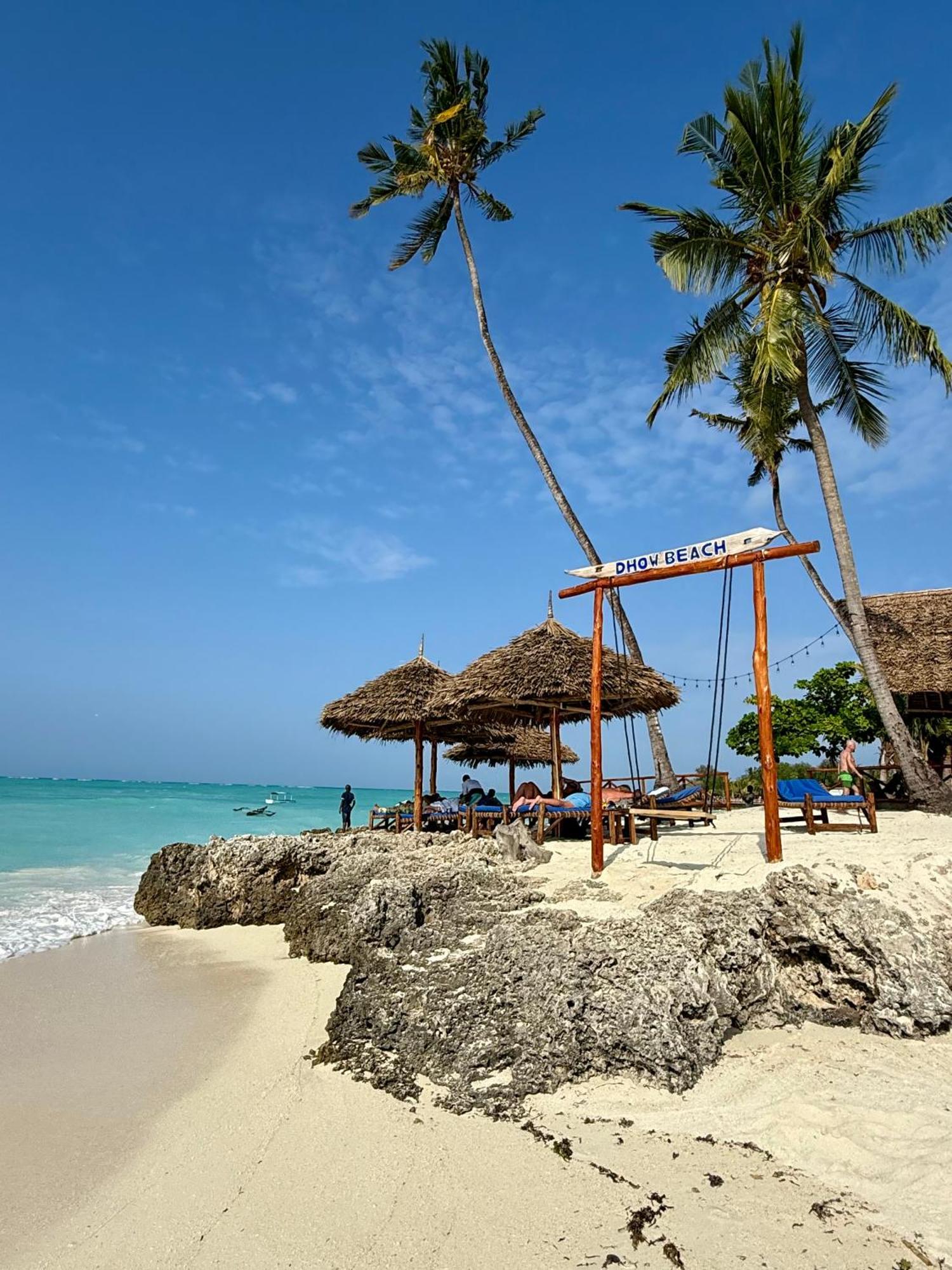 Dhow Beach Boutique Hotel Nungwi Bagian luar foto